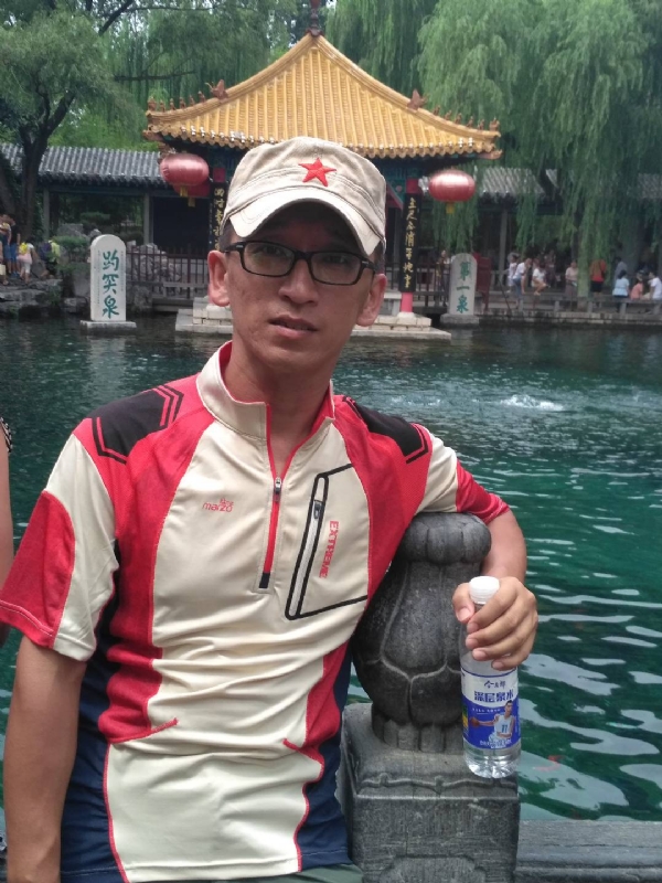 晓峰的第一张照片--齐齐哈尔中老年相亲网