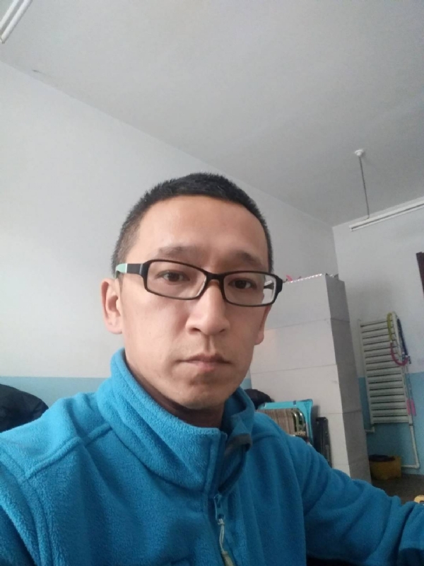 晓峰的第三张照片--齐齐哈尔中老年相亲网